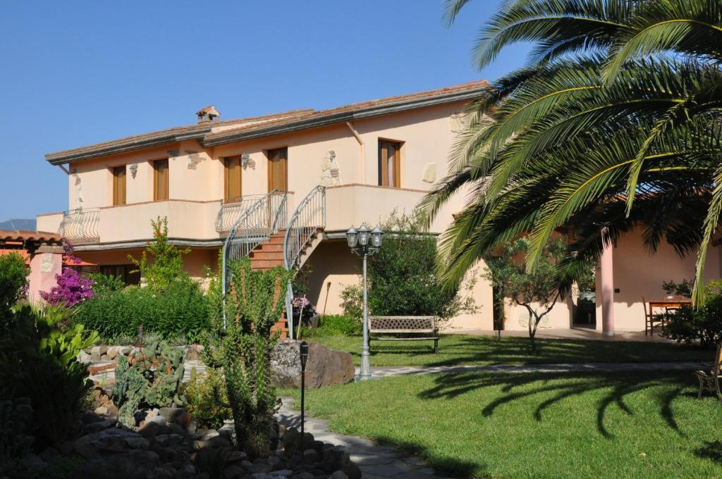 Agriturismo S'Aranada Villa Marrubiu Ngoại thất bức ảnh