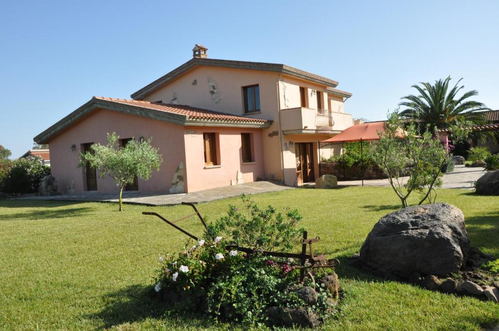 Agriturismo S'Aranada Villa Marrubiu Ngoại thất bức ảnh